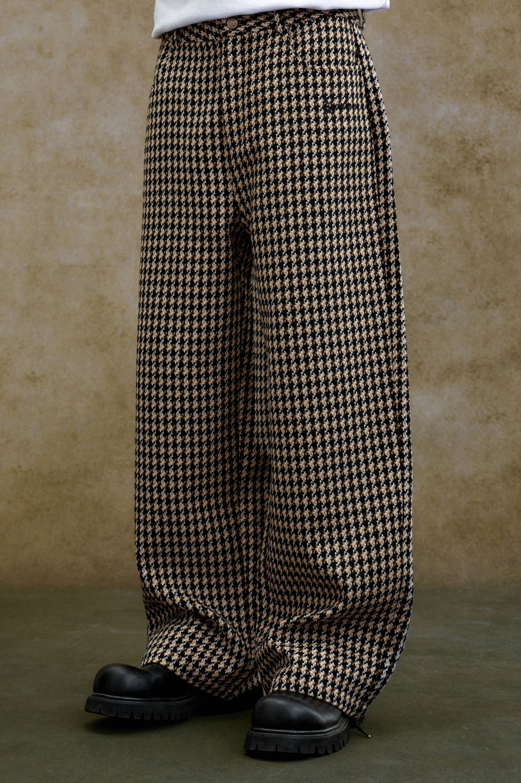 YADCREW CHECKED PANTS – Baroque Galleria